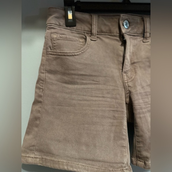 American Eagle Outfitters - Brown/Purple Midi Length Shorts (Size 4) - Picture 3 of 9
